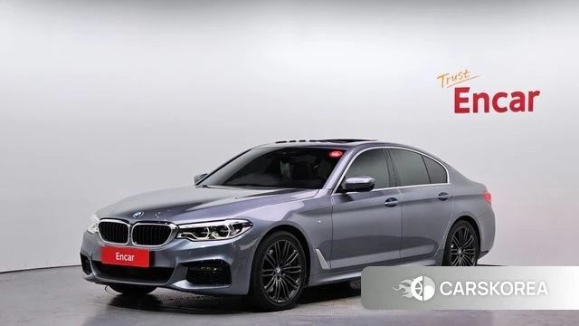 BMW 5 Series (G30) 2019 Серебристо-серый из Кореи