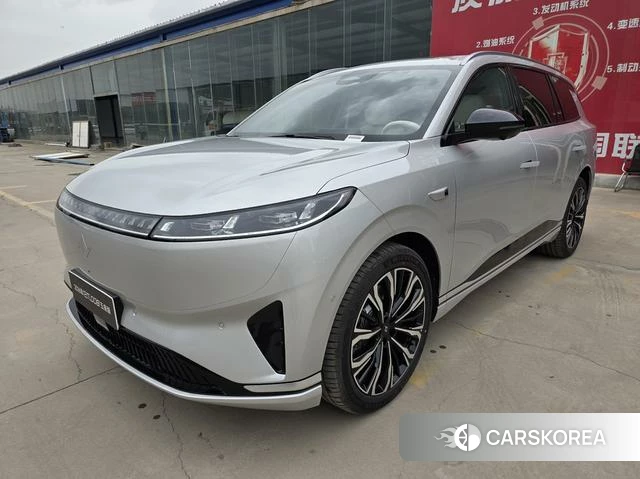 Dongfeng Yipai eπ008 2026 Серебристо-серый из Китая