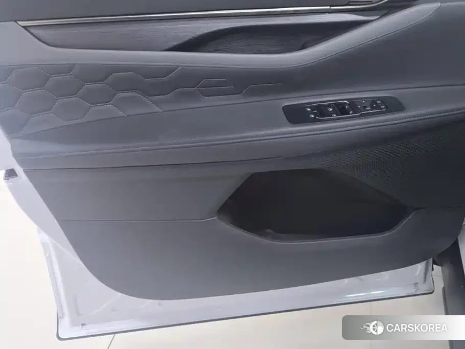 Ford Sharp World 2024 Белый из Китая