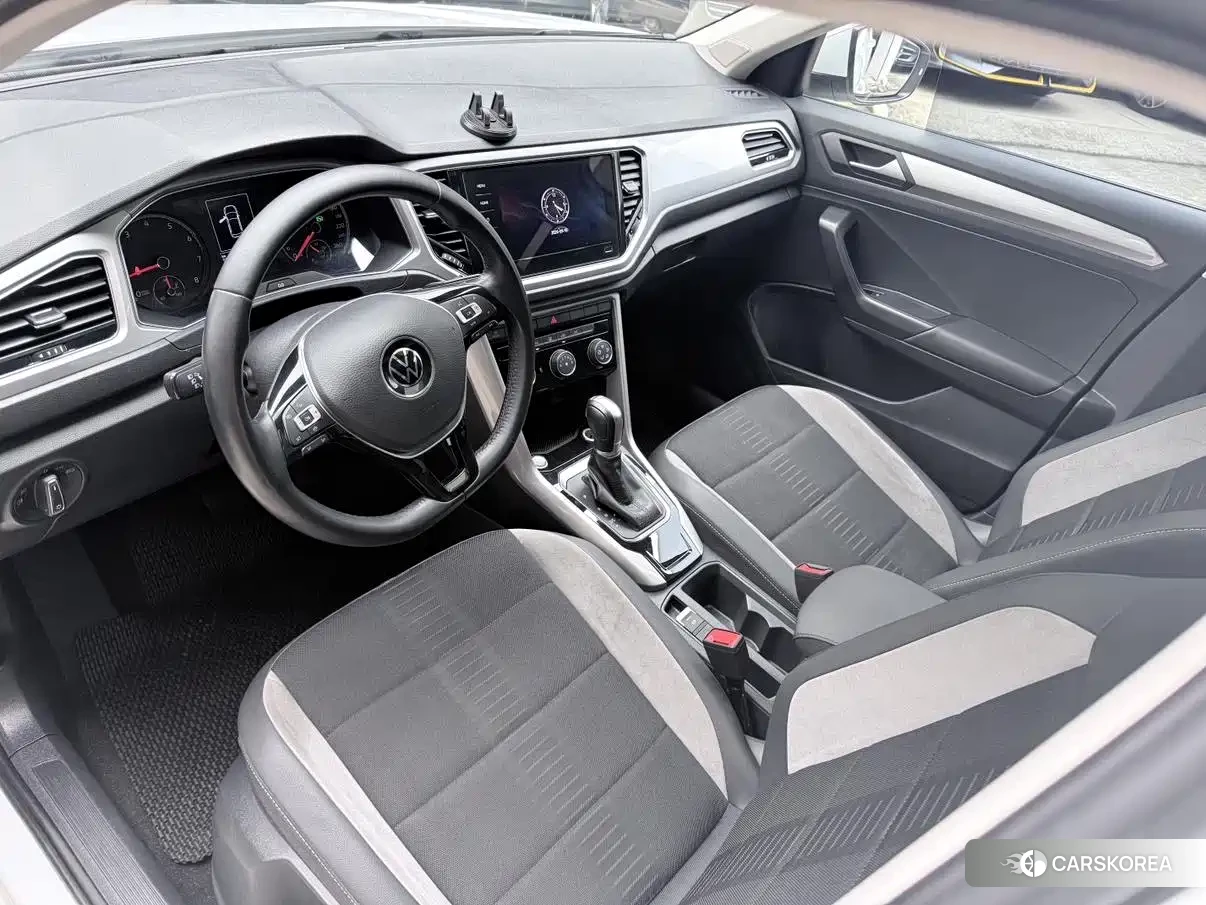 Volkswagen T-ROC exploring Songs 2023 Белый из Китая
