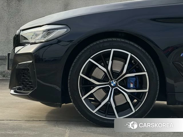 BMW 5 series (imported) 2023 Черный из Китая