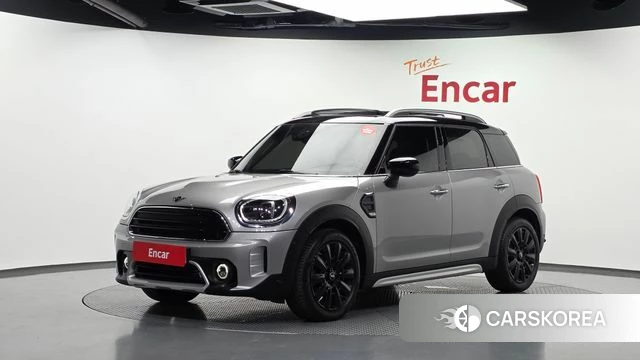 Mini Cooper Countryman 2023 Серебристо-серый из Кореи