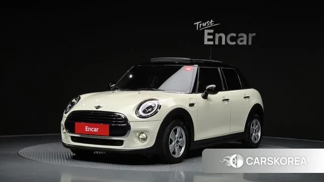 Mini Cooper 2019 Жемчужный цвет из Кореи