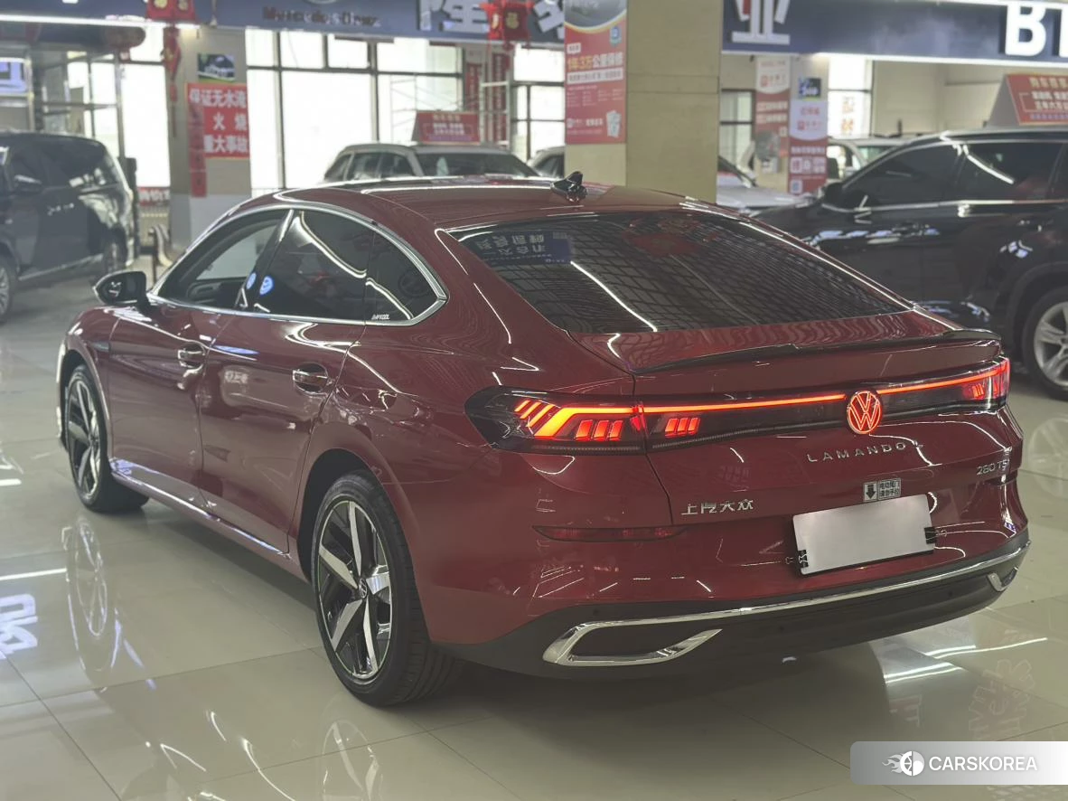 Volkswagen Lingdu 2022 Красный из Китая