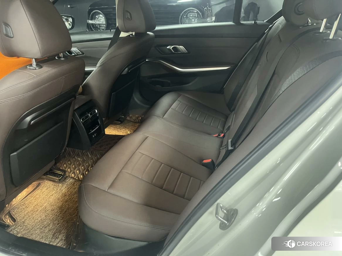 BMW 3 series 2020 Белый из Китая