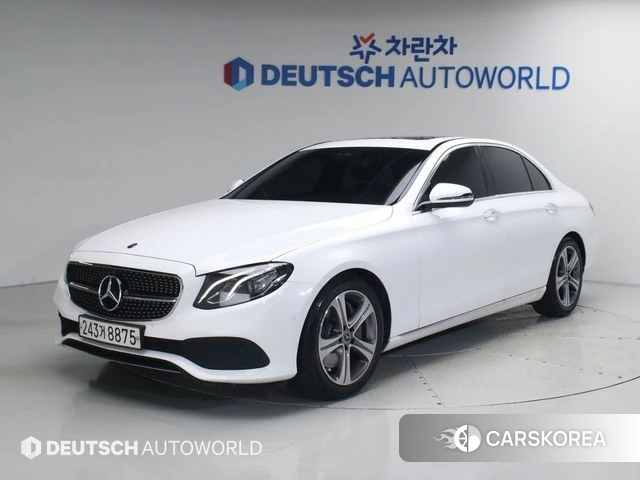 Mercedes-Benz E-Class W213 2019 Белый из Кореи