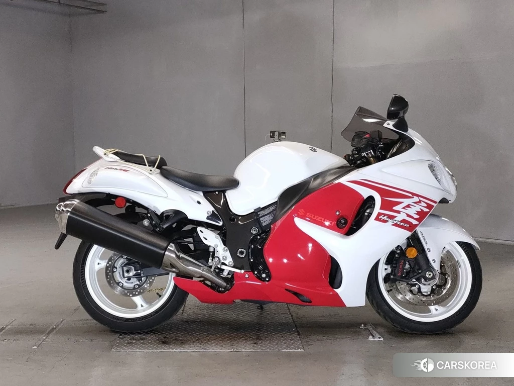 Проданный Suzuki GSX1300R HAYABUSA 2019 из Японии