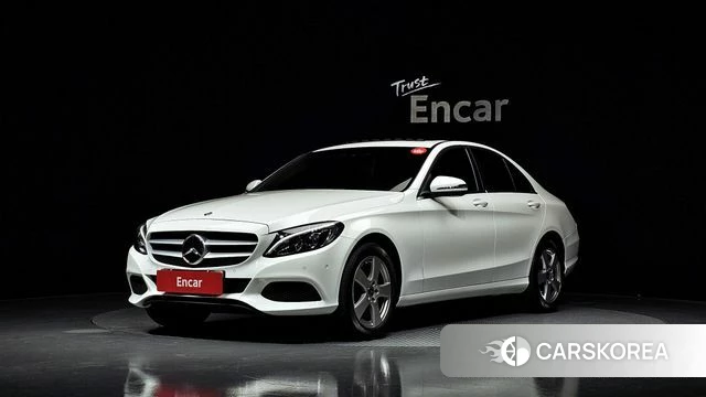 Mercedes-Benz C-Class W205 2018 Белый из Кореи