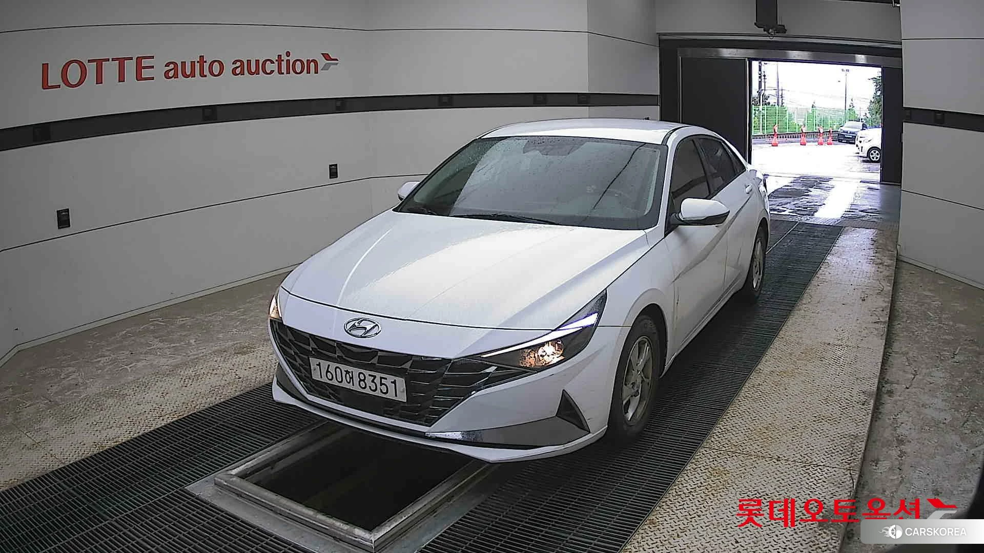Hyundai Avante 2021 Polar White из Кореи
