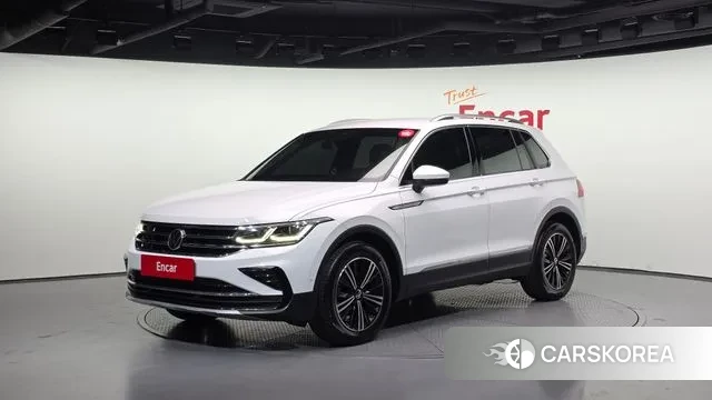 Volkswagen Tiguan second Generation 2022 Белый из Кореи