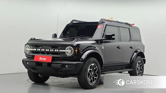 Ford Bronco 6th Generation 2023 Черный из Кореи
