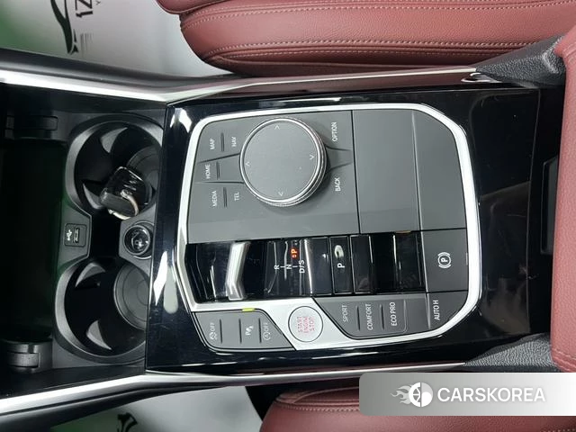 BMW 3 series 2022 Темно-серый из Китая