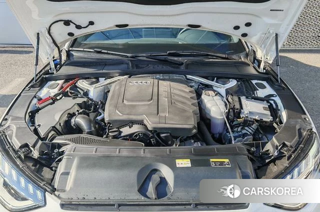 Audi A4L 2023 Белый из Китая