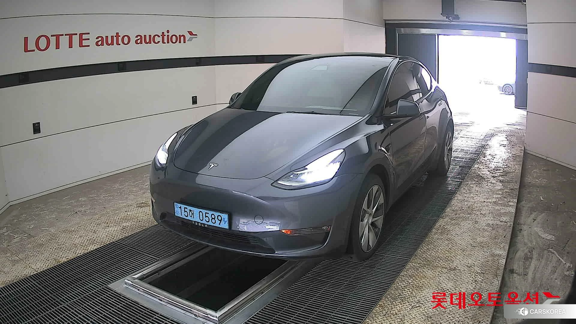Tesla Model Y Long Range 2022 Midnight Silver Metallic из Кореи