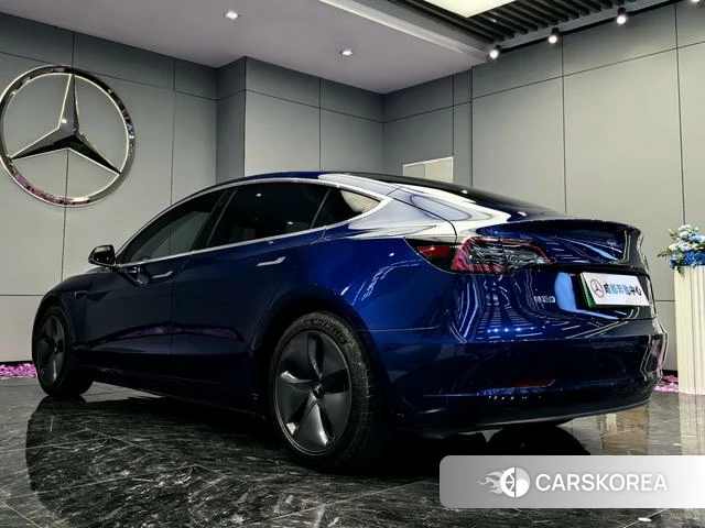 Tesla Model 3 2021 Синий из Китая