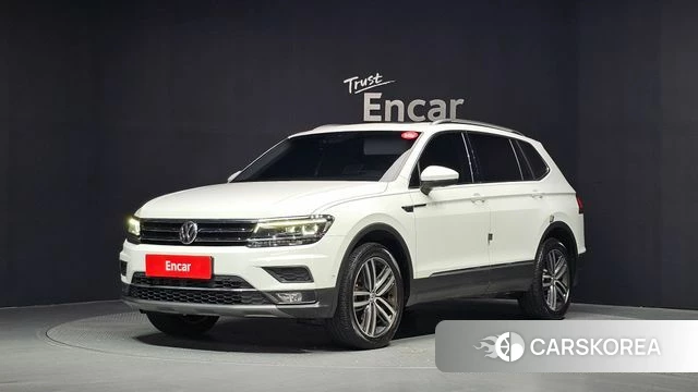 Volkswagen Tiguan Allspace 2020 Белый из Кореи