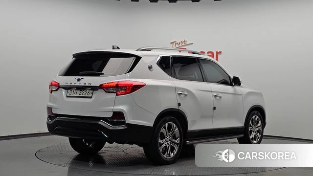 Ssangyong G4 Rexton 2018 Белый из Кореи