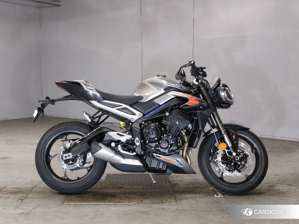 Проданный Triumph STREET TRIPLE 765 RS 2024 из Японии