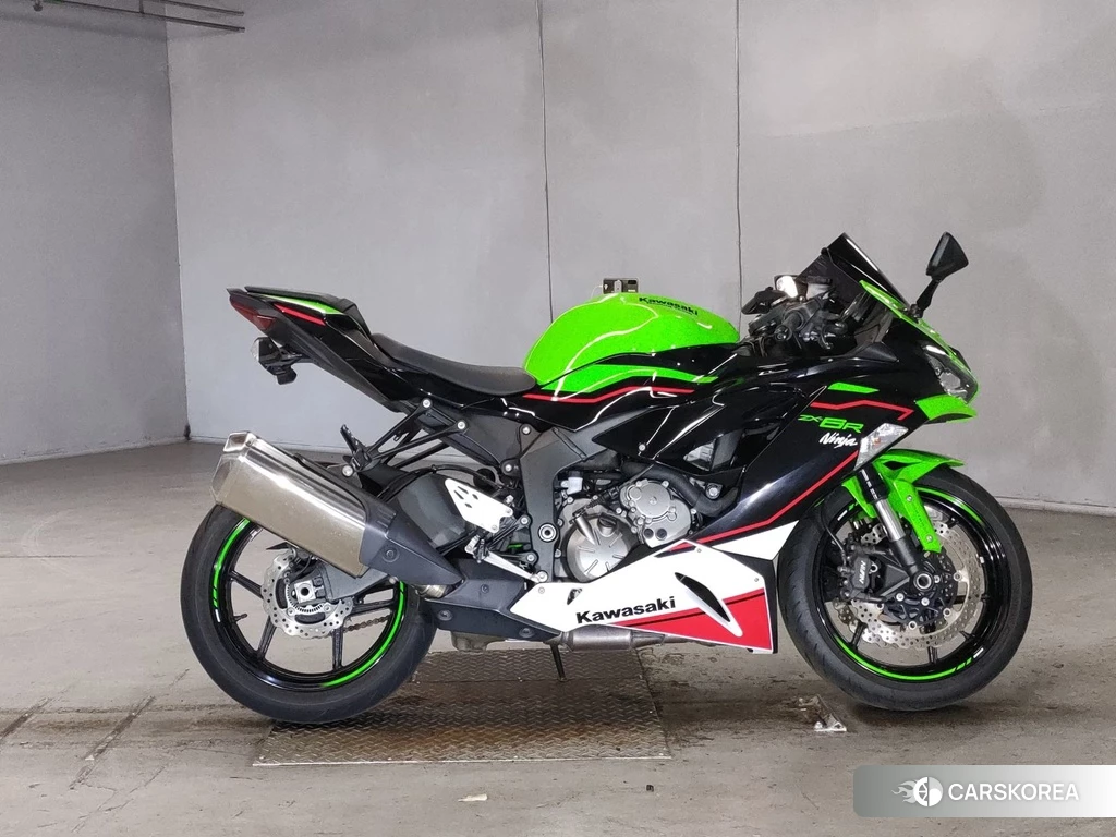 Проданный Kawasaki ZX-6R NINJA 2021 из Японии, фото 2