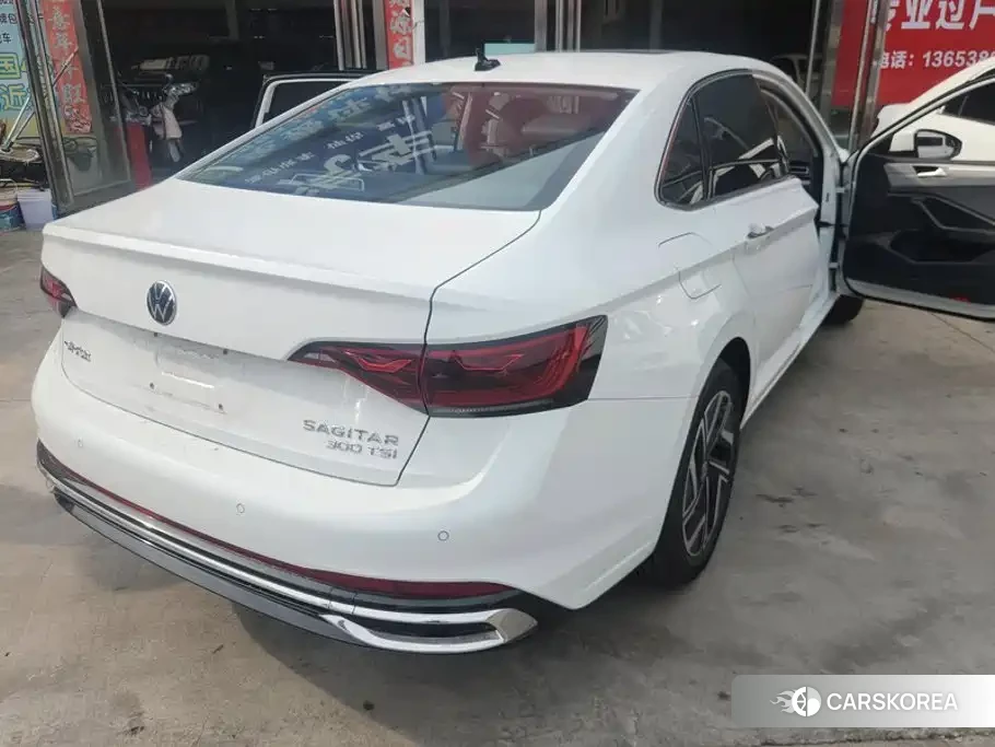 Volkswagen Sagitar 2023 Белый из Китая