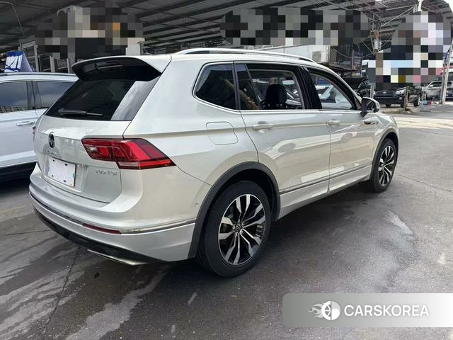 Volkswagen Tiguan L 2021 Шампань из Китая