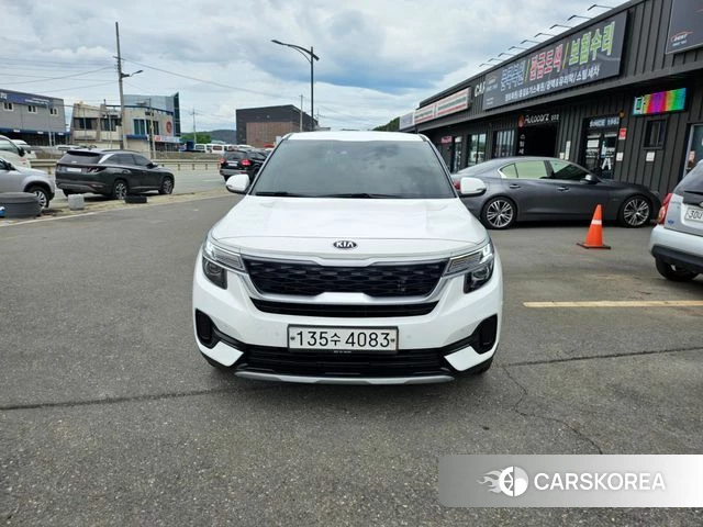 Kia Seltos 2019 Белый из Кореи