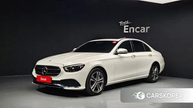 Mercedes-Benz E-Class W213 2022 Белый из Кореи