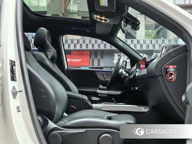 Mercedes-Benz GLB 2022 Белый из Китая