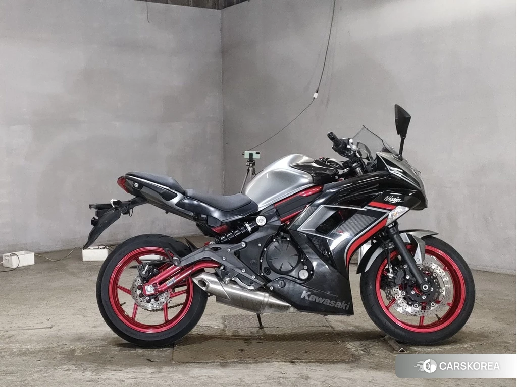 Проданный Kawasaki NINJA 400 2017 из Японии