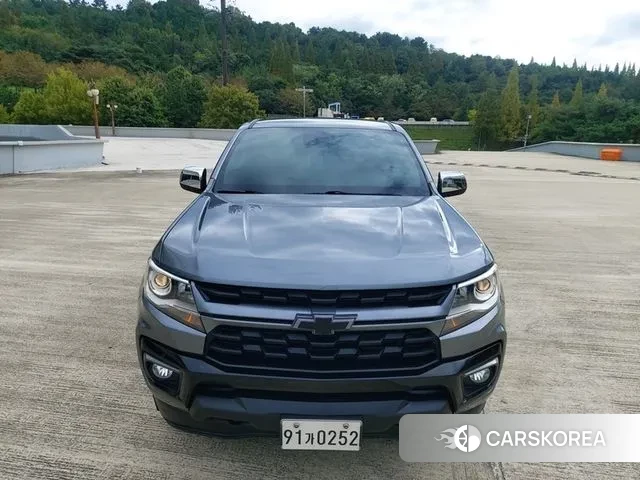 Chevrolet (GM Daewoo) Real New Colorado 2021 Серый из Кореи