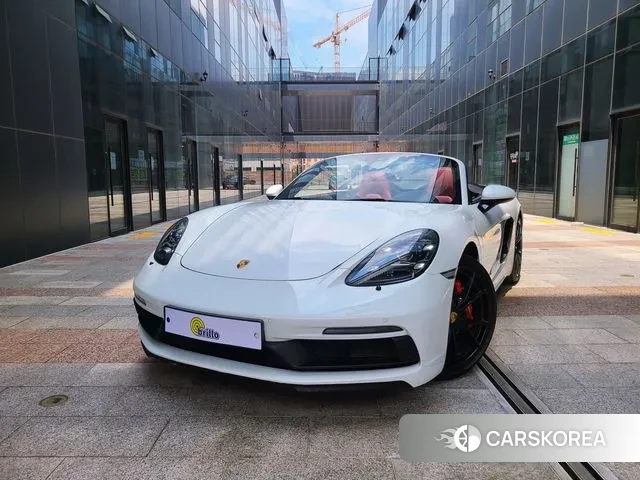 Porsche 718 Boxster 2018 Белый из Кореи