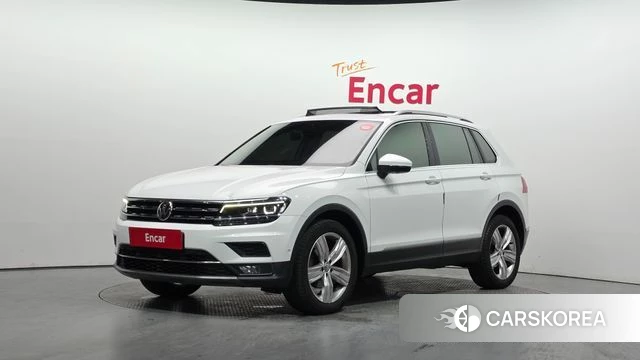 Volkswagen Tiguan second Generation 2020 Белый из Кореи