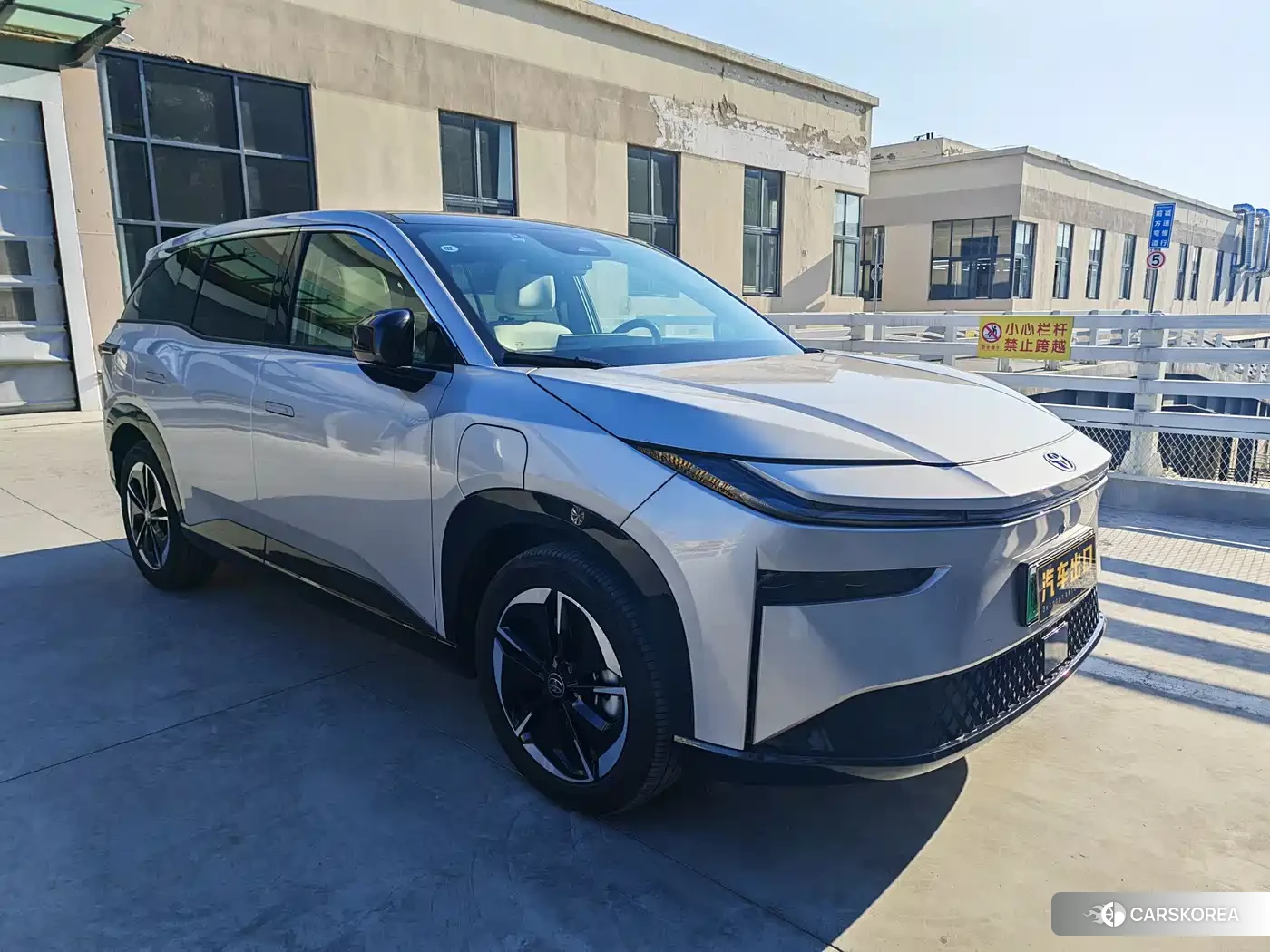 Toyota bZ3X 2025 Silver/gray из Китая