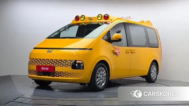 Hyundai Staria 2023 Желтый из Кореи