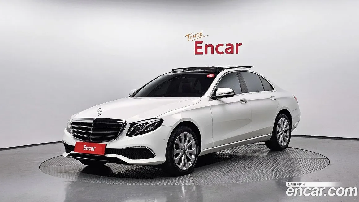 Mercedes-Benz E-Class W213 2019 Белый из Кореи