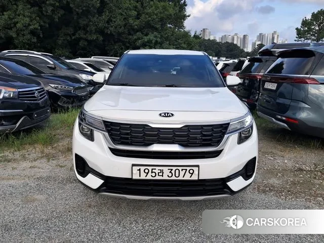 Kia Seltos 2020 Белый из Кореи