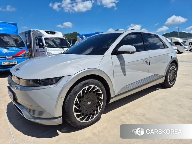 Hyundai Ionic 5 2022 Серебристо-серый из Кореи