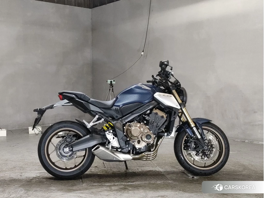 Проданный Honda CB650R 2022 из Японии