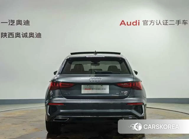 Audi A3 2024 Темно-серый из Китая