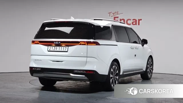 Kia Carnival 4th generation 2022 Белый из Кореи