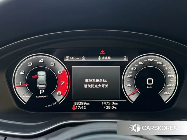Audi A4L 2021 Темно-серый из Китая
