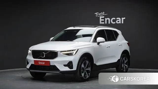 Volvo XC40 2024 Белый из Кореи