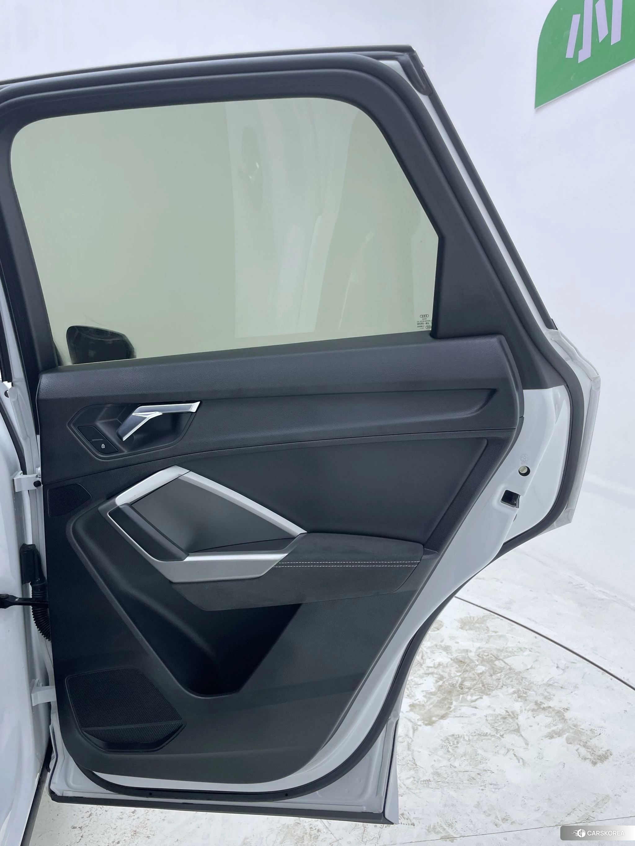 Audi Q3 2022 Белый из Китая