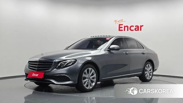 Mercedes-Benz E-Class W213 2018 Серый из Кореи
