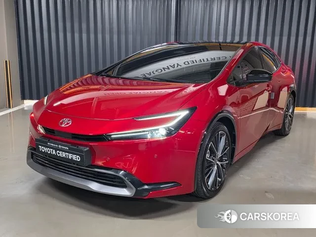 Toyota Prius 5th Generation 2023 Красный из Кореи