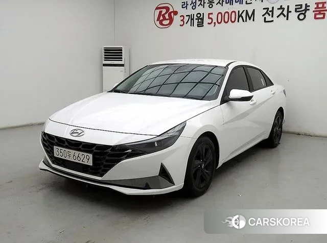 Hyundai Avante (CN7) 2023 Белый из Кореи