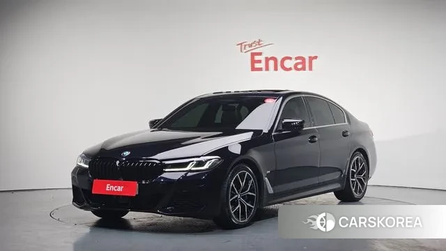 BMW 5 Series (G30) 2022 Черный из Кореи