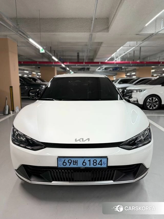 Kia EV6 2022 Белый из Кореи