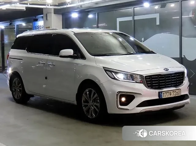 Kia The New Carnival 2018 Белый из Кореи