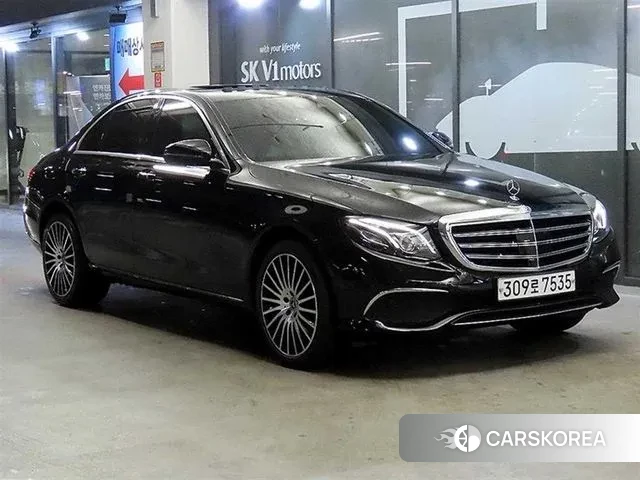 Mercedes-Benz E-Class W213 2020 Черный из Кореи
